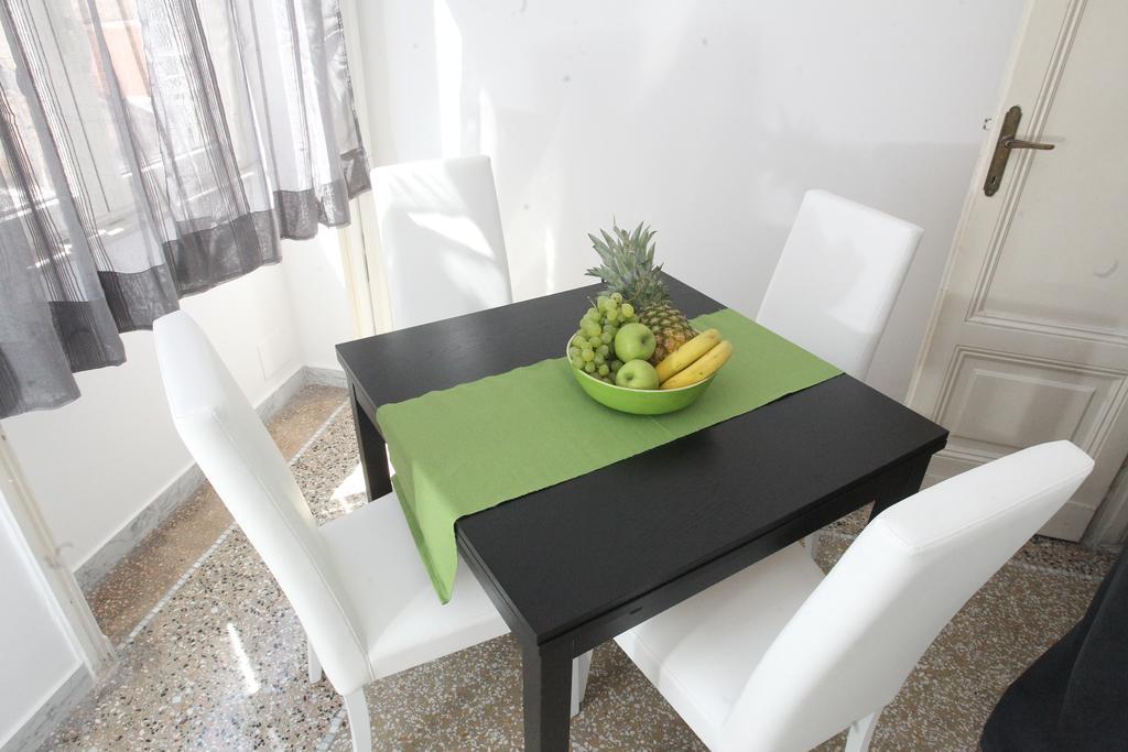 Apartment Via Del Corso Rom